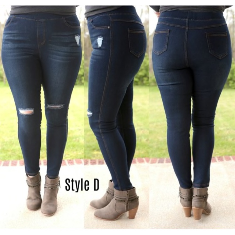 HOST PICK 🎉 Must Have • Denim Jegging